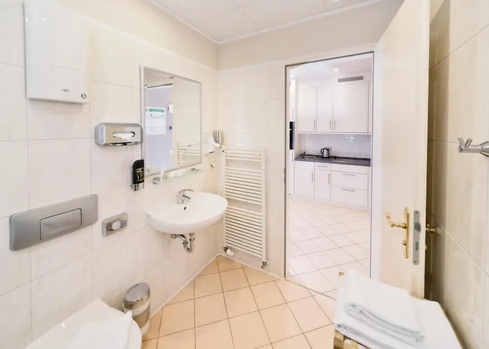 Hotel apartamentowy Amc - Ku'damm 4*